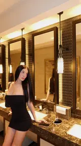 Adriana, British trans escort in Hong Kong — photo 2