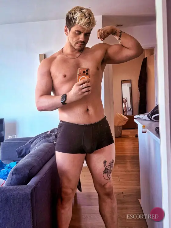 Alberto, Russian male escort in Hong Kong — photo 3