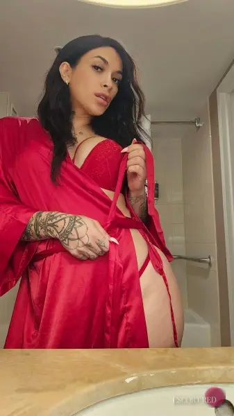 Alessa, Brazilian trans escort in Tokyo — photo 3