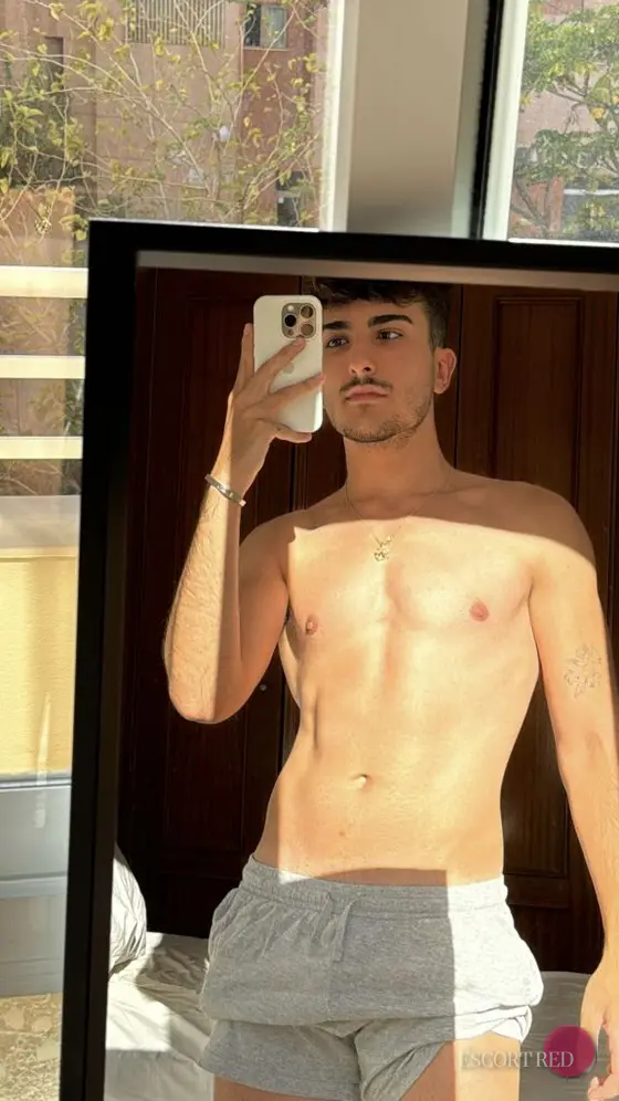Anderson, British male escort in Macau — photo 5