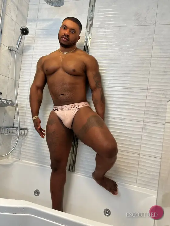 Andres, Nigerian male escort in Tokyo