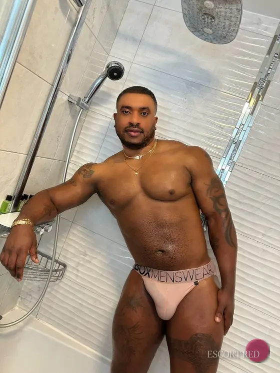 Andres, Nigerian male escort in Tokyo — photo 3
