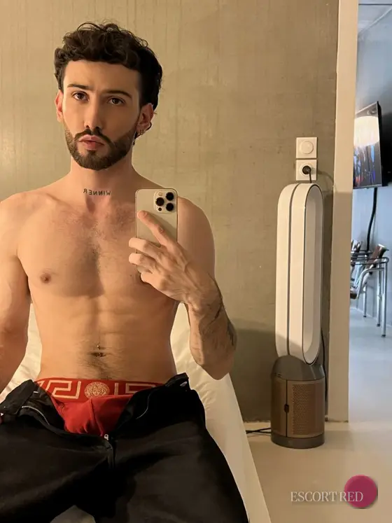 Angel, Russian male escort in Hong Kong — photo 4