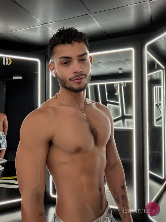 Angelo, Brazilian male escort in Macau