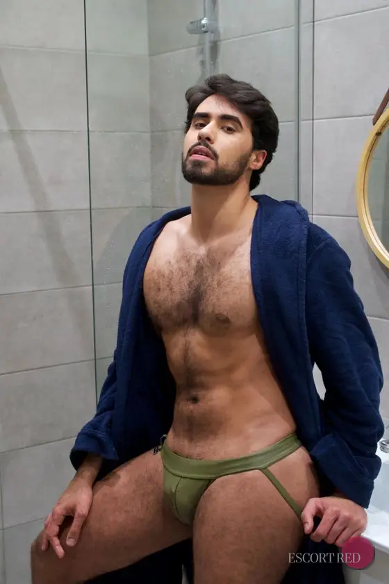 Antonio, Brazilian male escort in Bangkok
