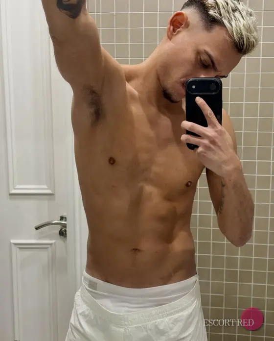 Arnaldo, Brazilian male escort in Macau — photo 3