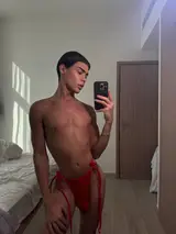 Artur, British male escort in Hong Kong — photo 3