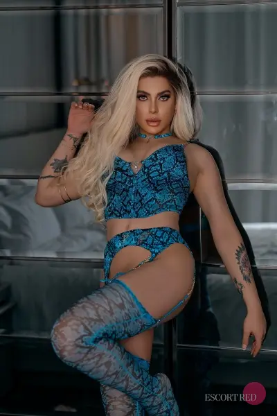 Aurora, Brazilian trans escort in Macau