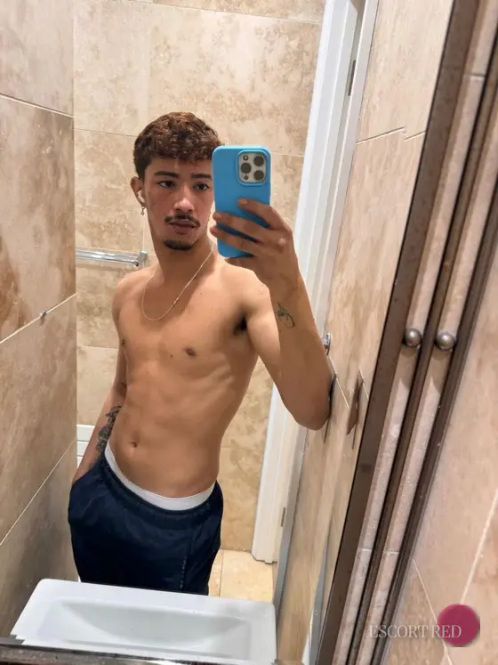 Benicio, Brazilian male escort in Bangkok