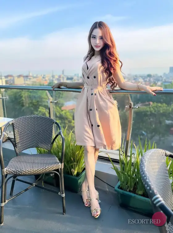 Beverly Lee, Indonesian escort in Hong Kong — photo 3