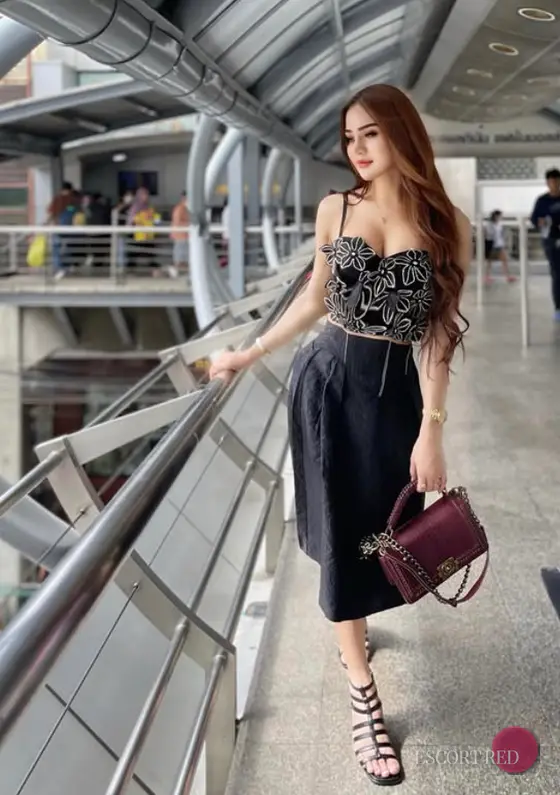 Beverly Lee, Indonesian escort in Hong Kong — photo 5