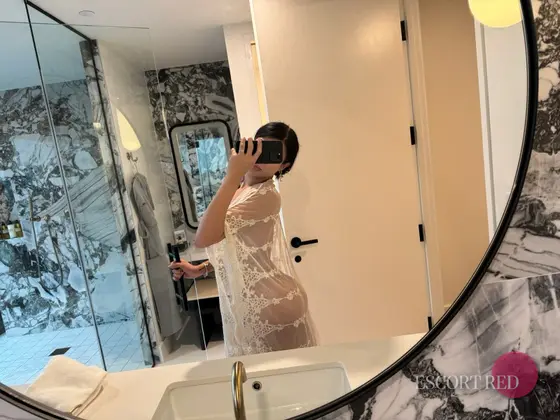 Bianca, British trans escort in Macau — photo 3