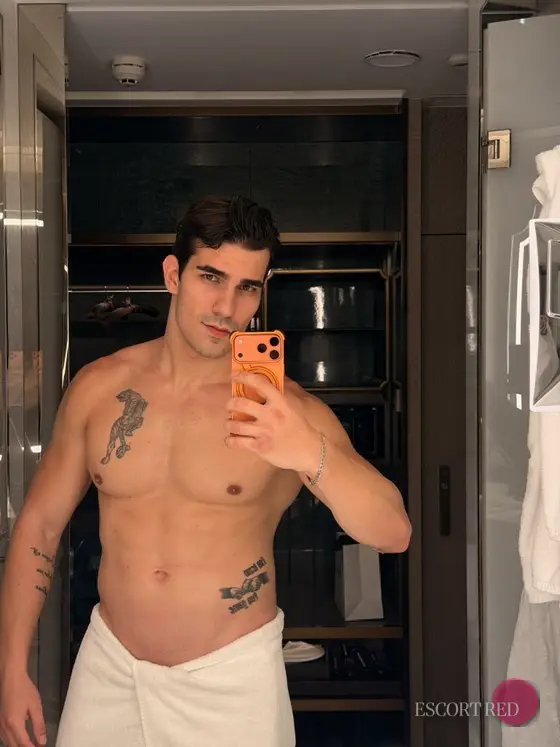Boris, Russian male escort in Tokyo