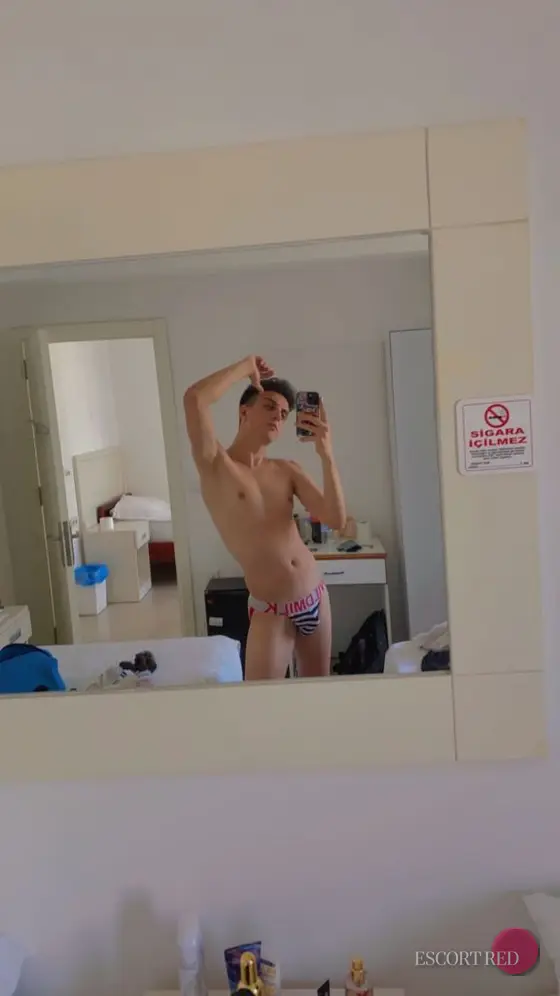 Brandon, Russian male escort in Bangkok — photo 3