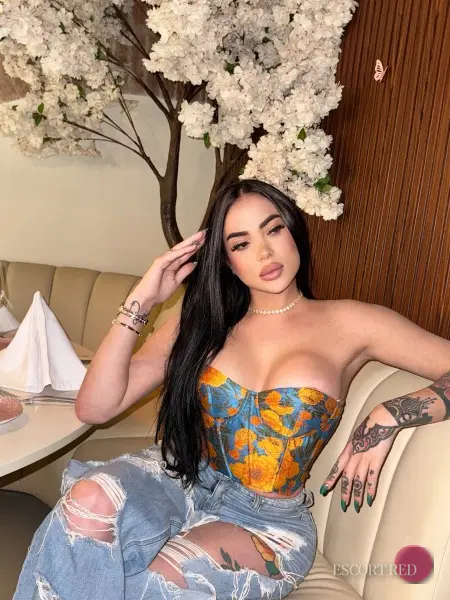 Ines, Brazilian trans escort in Bangkok — photo 5