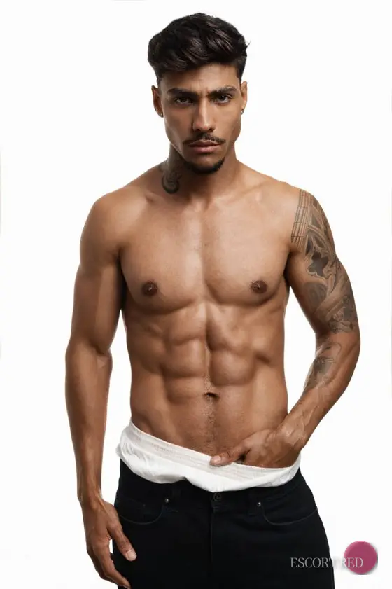 Brennan, Brazilian male escort in Bangkok — photo 3