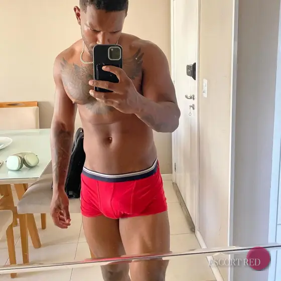 Caio, Brazilian male escort in Macau