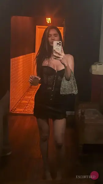 Camille, Brazilian trans escort in Macau — photo 6