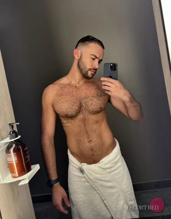 Carlo, Brazilian male escort in Tokyo — photo 5