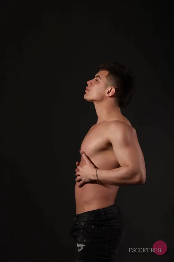 Cesar, Brazilian male escort in Hong Kong