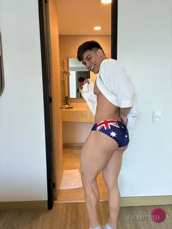 Cesar, Brazilian male escort in Hong Kong — photo 5