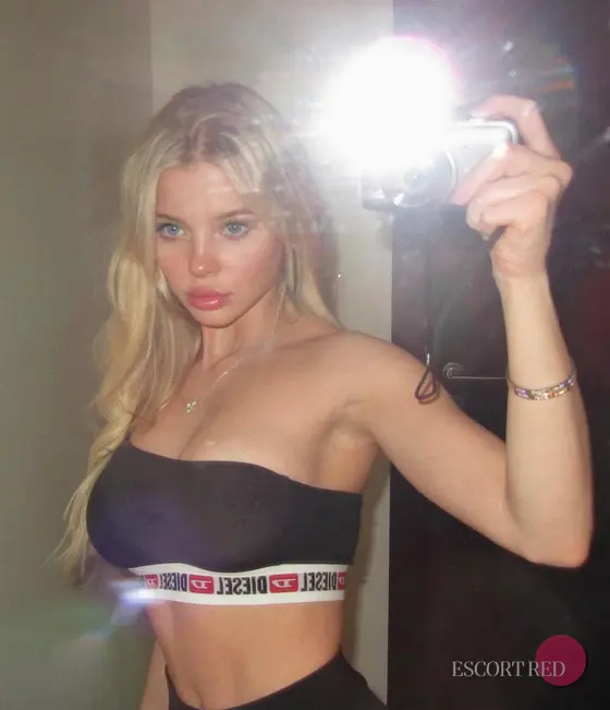 Claudia Lil, Ukrainian escort in Macau — photo 5