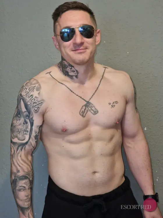 Connor, Brazilian male escort in Bangkok — photo 3