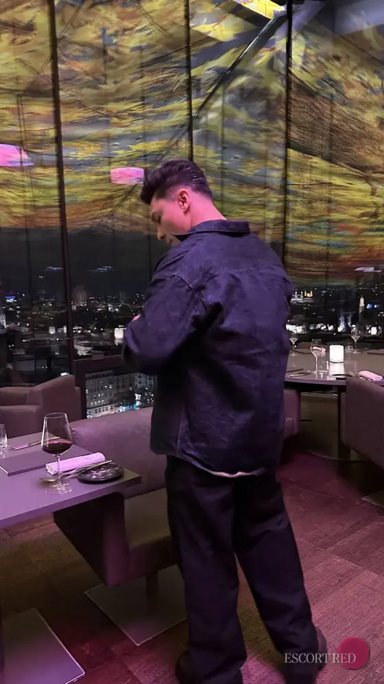 Darren, Brazilian male escort in Tokyo — photo 3