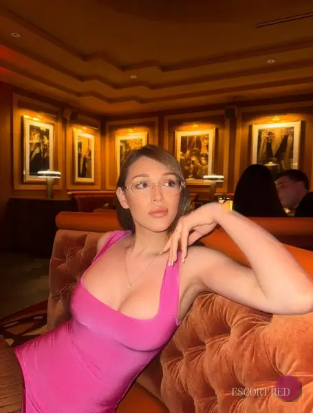 Debora, Brazilian trans escort in Bangkok — photo 5