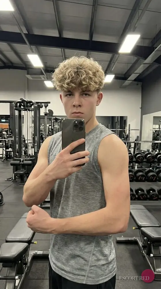 Diego, Russian male escort in Hong Kong — photo 4