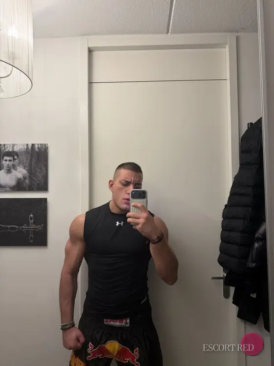 Dominic, Russian male escort in Tokyo — photo 4