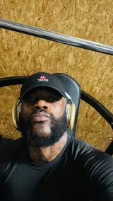 Domis, Nigerian male escort in Bangkok — photo 3