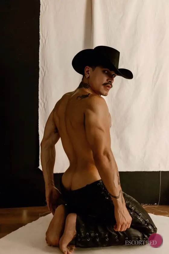 Donato, Brazilian male escort in Hong Kong
