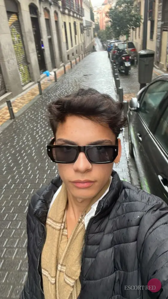 Dotson, Brazilian male escort in Bangkok — photo 4
