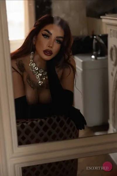 Dulce, Vietnamese trans escort in Tokyo