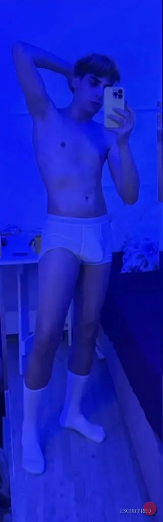 Edwin, Korean male escort in Hong Kong — photo 6