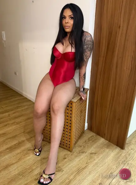 Emily, Brazilian trans escort in Bangkok — photo 5