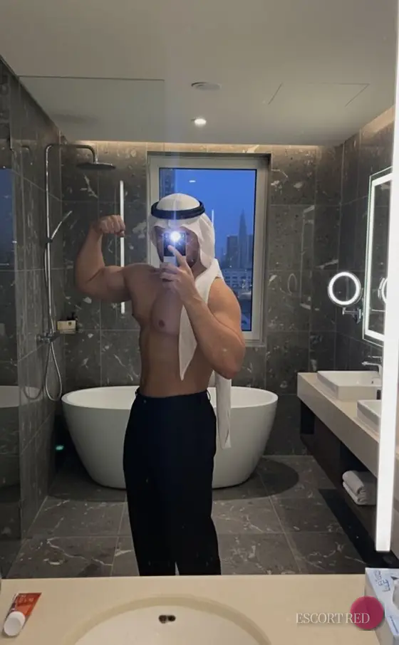 Emre, Brazilian male escort in Macau — photo 4