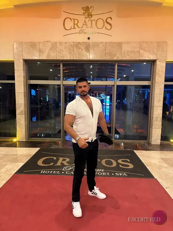 Enkaz, Brazilian male escort in Bangkok — photo 4