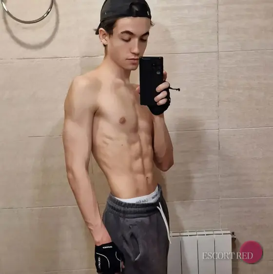 Finn, British male escort in Hong Kong — photo 5