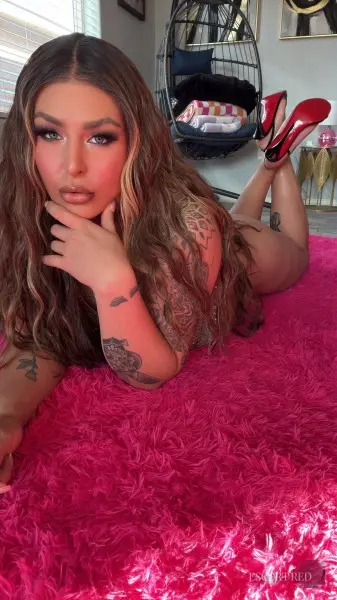 Fiona, British trans escort in Bangkok — photo 3