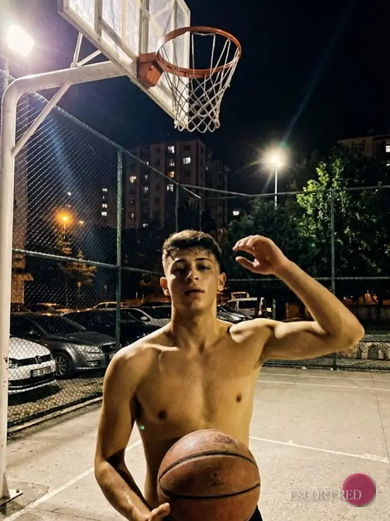 Franklin, Brazilian male escort in Hong Kong