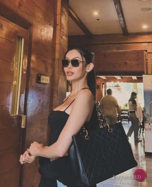 Georgina, Chinese trans escort in Tokyo — photo 5