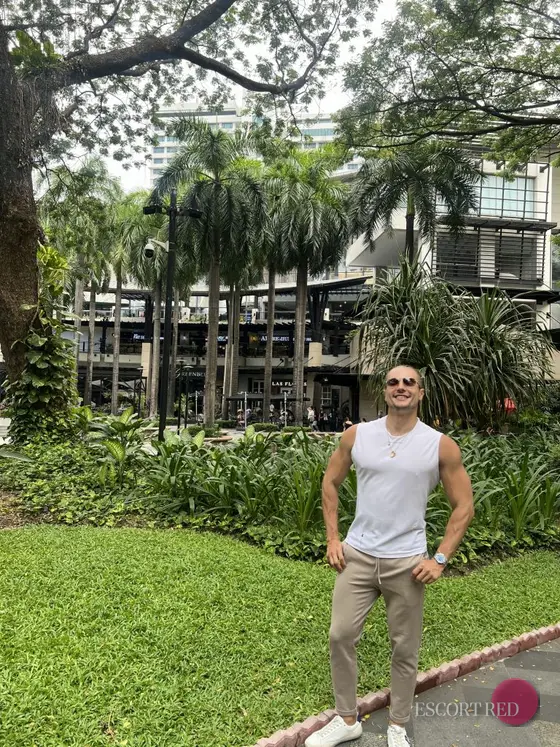 Gustavo, Russian male escort in Bangkok — photo 4