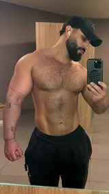 Hakan, British male escort in Tokyo — photo 2