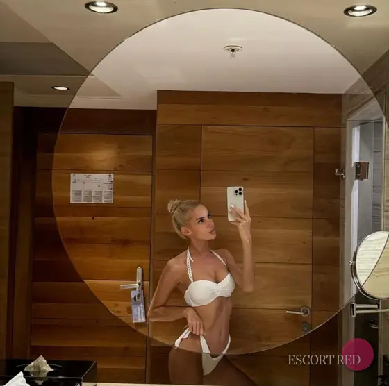 Ira, Italian escort in Macau — photo 4