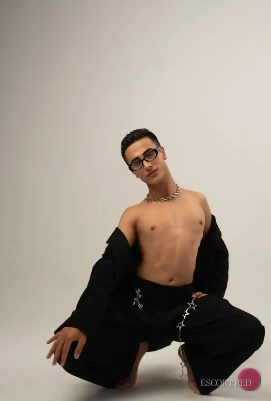 Ivan, Brazilian male escort in Tokyo