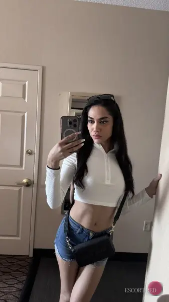 Jenny, Brazilian trans escort in Macau — photo 5