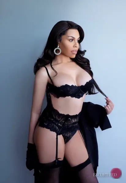 Jimena, Brazilian trans escort in Macau — photo 4