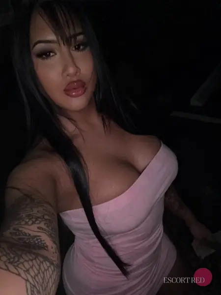 Jordana, Brazilian trans escort in Bangkok — photo 3